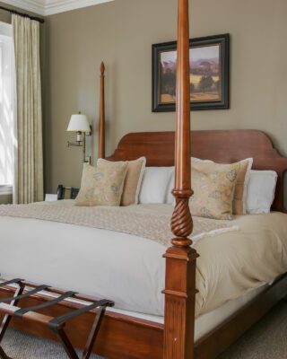 Last Minute – Burnley Room at Petit Pont